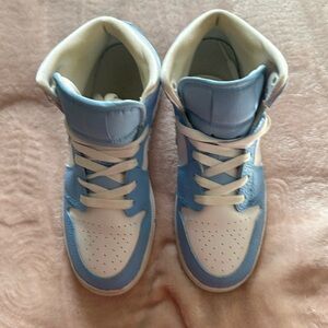 Nike Air Jordan low top — Custom shoes UNC Blue great condition barely worn